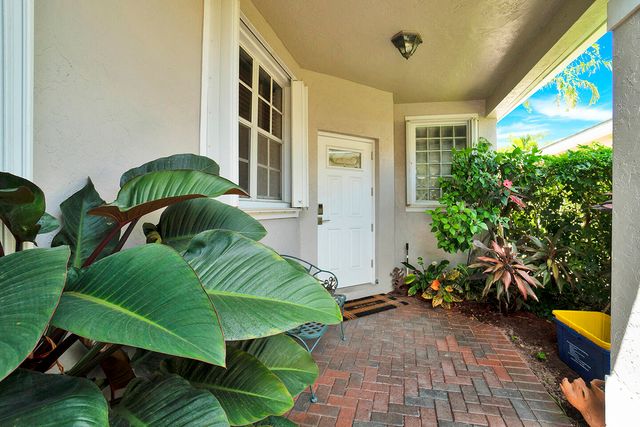 22831 Windsor Wood Court, Boca Raton, FL 33433