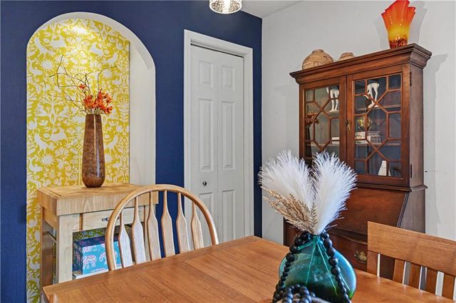 2220 Learnard Avenue, Lawrence, KS 66046