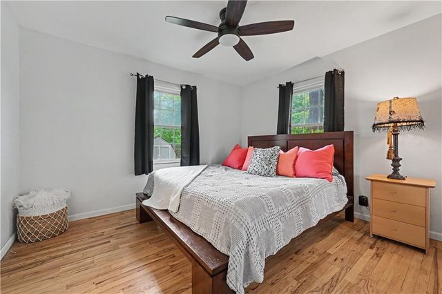 2220 Learnard Avenue, Lawrence, KS 66046