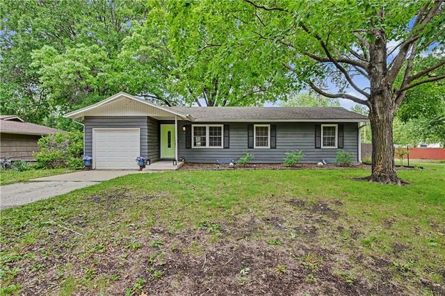 2220 Learnard Avenue, Lawrence, KS 66046