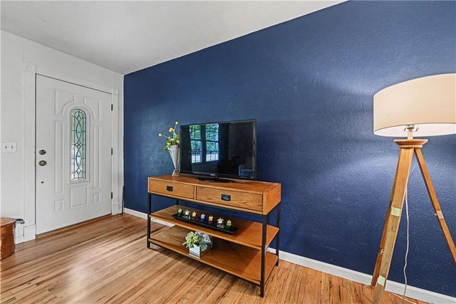 2220 Learnard Avenue, Lawrence, KS 66046