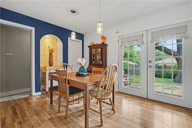 2220 Learnard Avenue, Lawrence, KS 66046