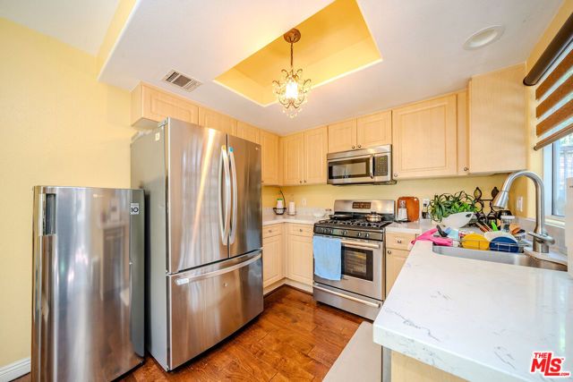 456 Shatto Place 18, Los Angeles, CA 90020