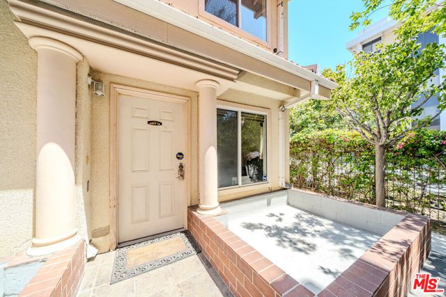 456 Shatto Place 18, Los Angeles, CA 90020