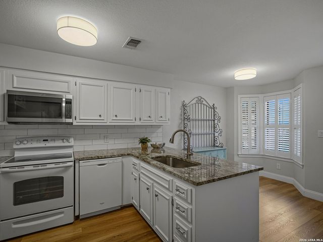 2611 Eisenhauer Rd Apt 502, San Antonio, TX 78209
