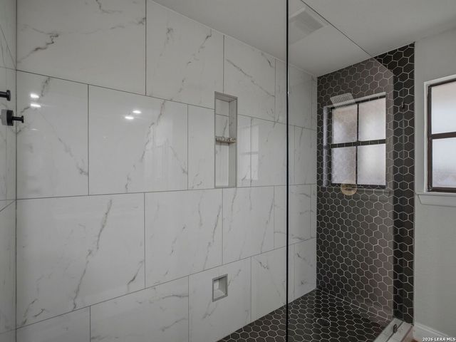 2611 Eisenhauer Rd Apt 502, San Antonio, TX 78209