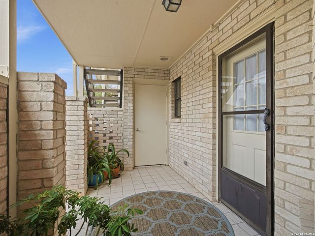 2611 Eisenhauer Rd Apt 502, San Antonio, TX 78209