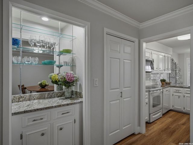 2611 Eisenhauer Rd Apt 502, San Antonio, TX 78209