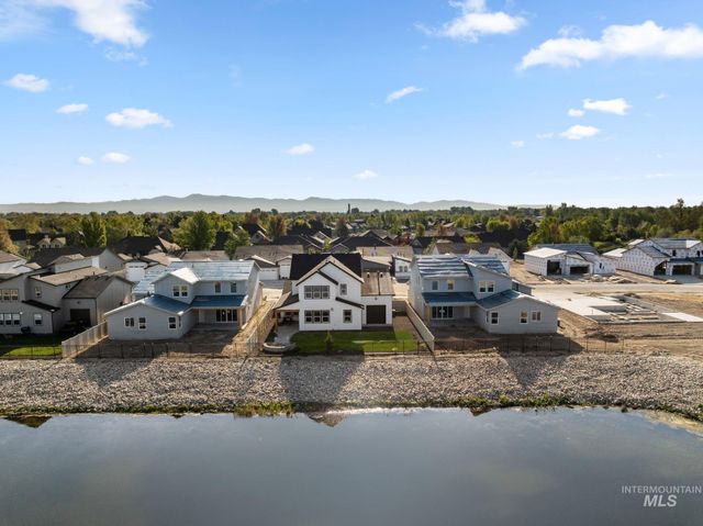 461 S Quincannon Lane, Star, ID 83669