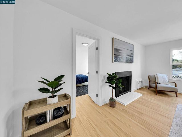 375 Camelback Rd 23, Pleasant Hill, CA 94523