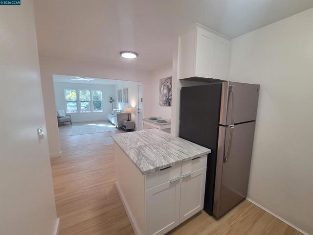 375 Camelback Rd 23, Pleasant Hill, CA 94523