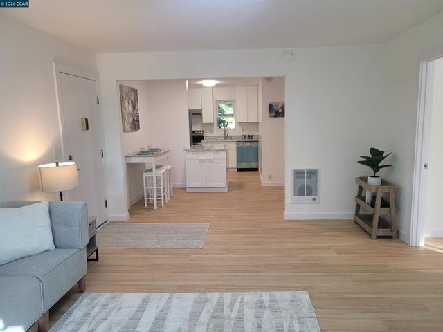 375 Camelback Rd 23, Pleasant Hill, CA 94523