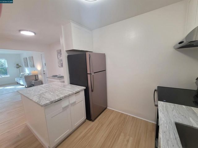 375 Camelback Rd 23, Pleasant Hill, CA 94523