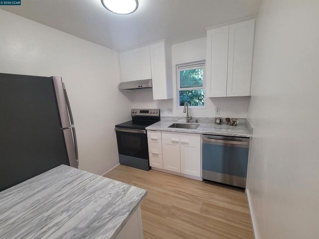 375 Camelback Rd 23, Pleasant Hill, CA 94523