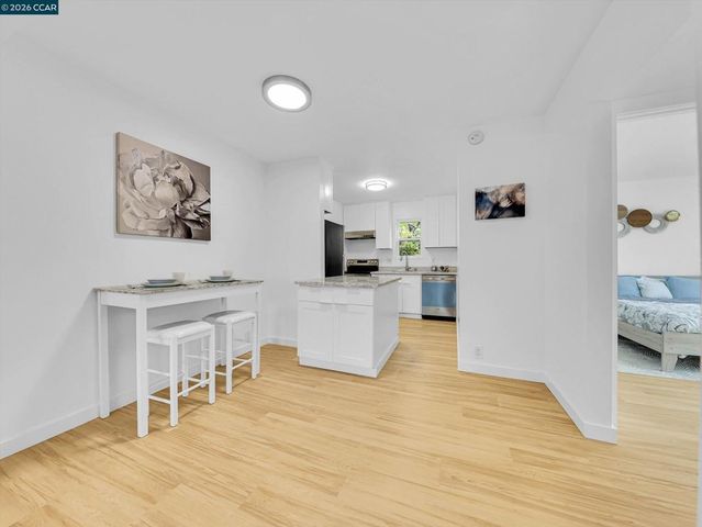 375 Camelback Rd 23, Pleasant Hill, CA 94523