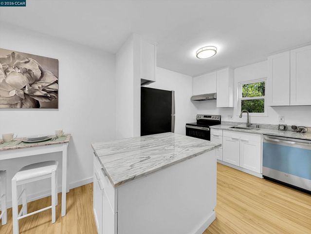 375 Camelback Rd 23, Pleasant Hill, CA 94523