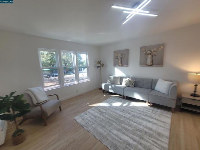 375 Camelback Rd 23, Pleasant Hill, CA 94523