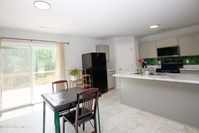 429 Century Lane, Cameron, NC 28326
