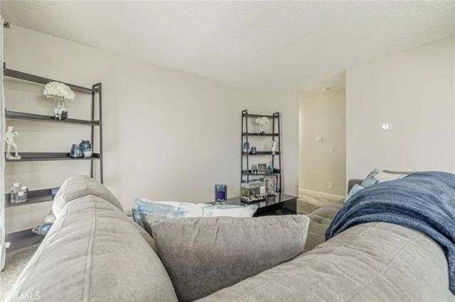 2554 Olive 82, Palmdale, CA 93550