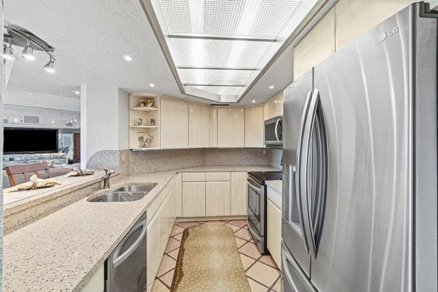 100 SE 5th Avenue Ph-14, Boca Raton, FL 33432