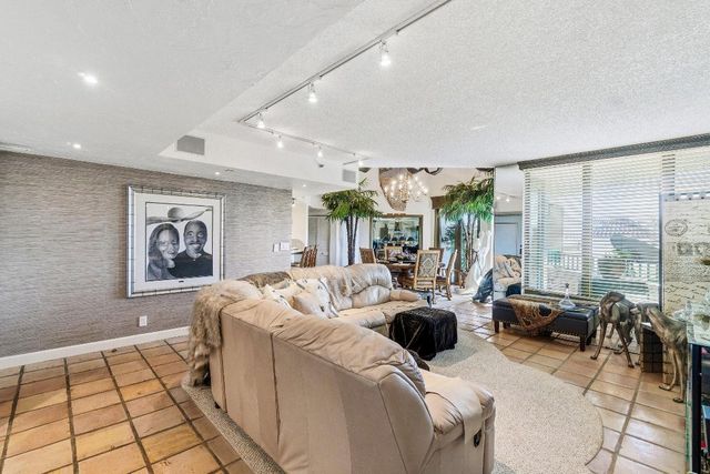 100 SE 5th Avenue Ph-14, Boca Raton, FL 33432