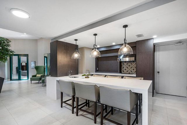 100 SE 5th Avenue Ph-14, Boca Raton, FL 33432