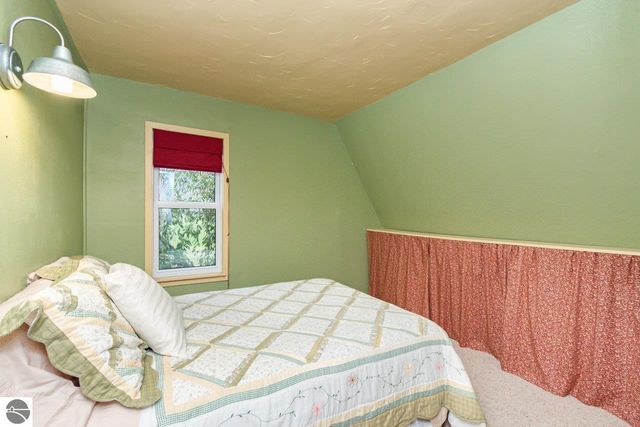 1365 W North Union Road, Auburn, MI 48611