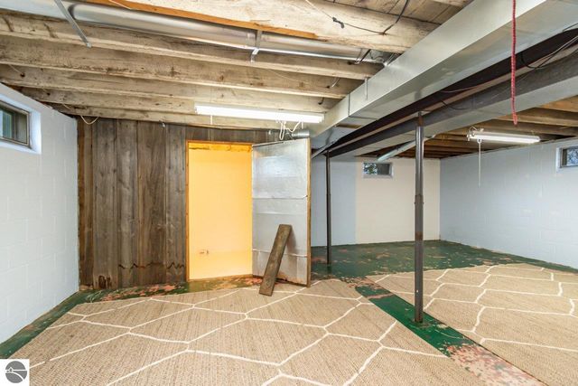 1365 W North Union Road, Auburn, MI 48611