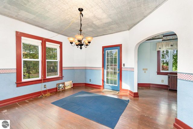 1365 W North Union Road, Auburn, MI 48611