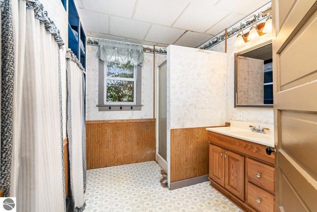 1365 W North Union Road, Auburn, MI 48611