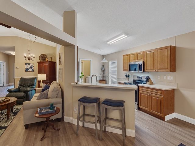 973 E 13th Square, Vero Beach, FL 32960