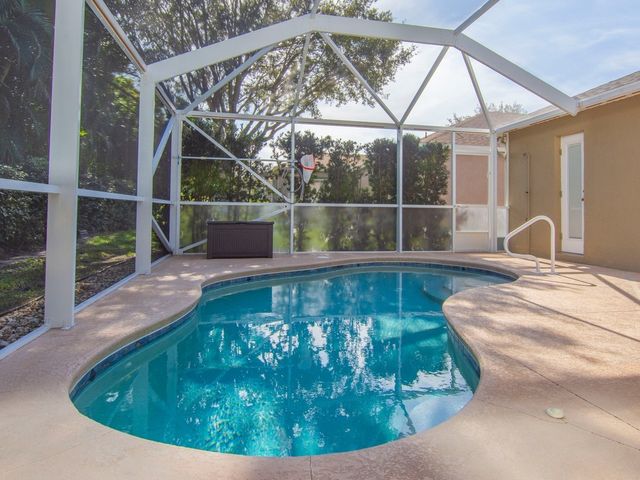 973 E 13th Square, Vero Beach, FL 32960