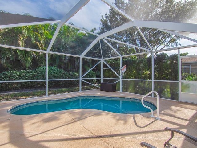 973 E 13th Square, Vero Beach, FL 32960