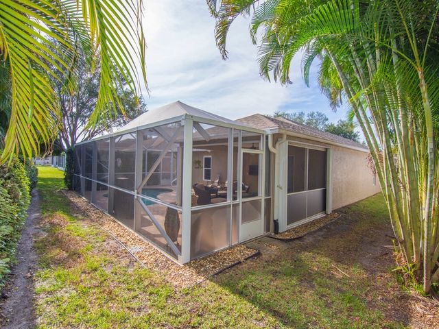 973 E 13th Square, Vero Beach, FL 32960