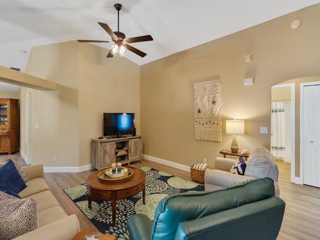 973 E 13th Square, Vero Beach, FL 32960