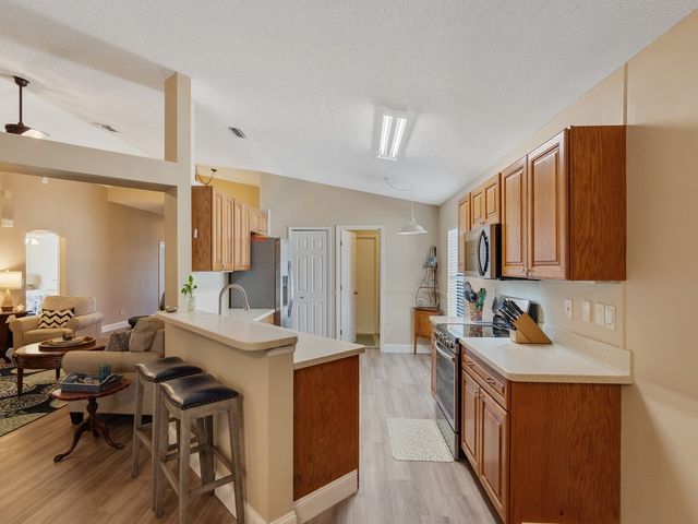 973 E 13th Square, Vero Beach, FL 32960