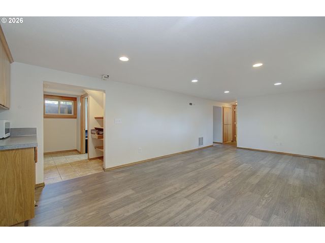 515 Se 102ND Ave, Vancouver, WA 98664