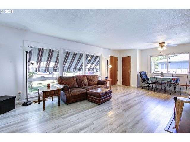 515 Se 102ND Ave, Vancouver, WA 98664