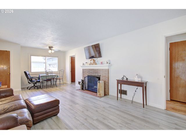 515 Se 102ND Ave, Vancouver, WA 98664