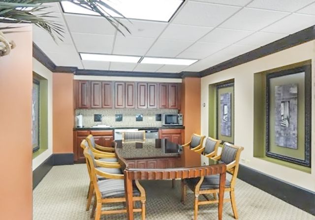 10 E ONTARIO Street 1701, Chicago, IL 60611