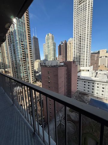 10 E ONTARIO Street 1701, Chicago, IL 60611