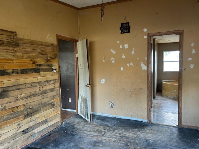 272 Lakewood Drive, Trinity, TX 75862