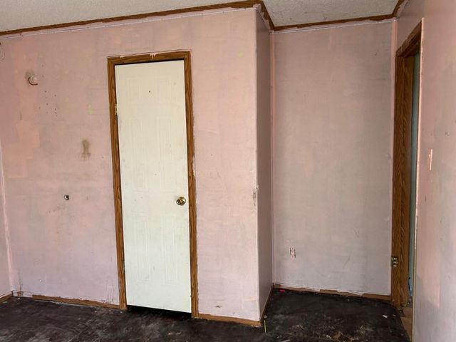 272 Lakewood Drive, Trinity, TX 75862