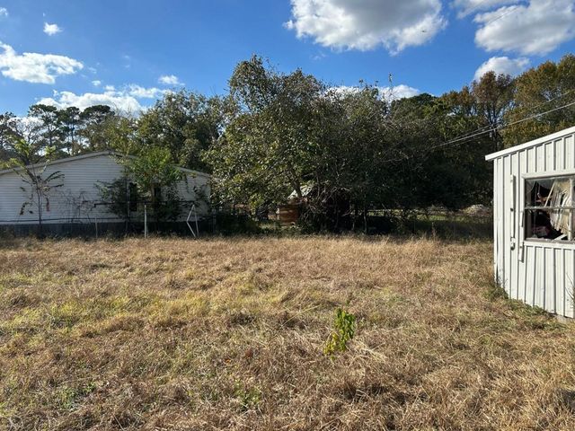 272 Lakewood Drive, Trinity, TX 75862