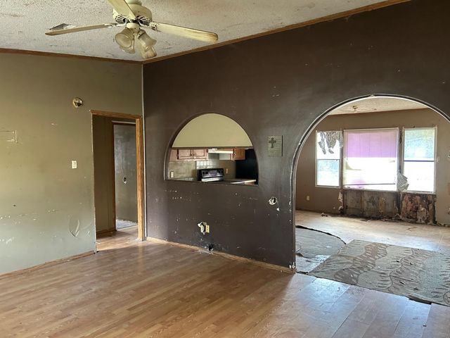 272 Lakewood Drive, Trinity, TX 75862