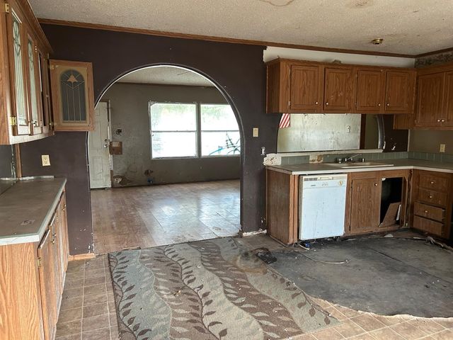 272 Lakewood Drive, Trinity, TX 75862