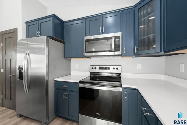 1709 E 71st St N Street N, Sioux Falls, SD 57104