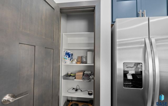 1709 E 71st St N Street N, Sioux Falls, SD 57104