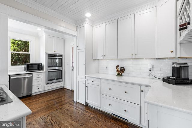 2404 POPLAR RD, Havertown, PA 19083