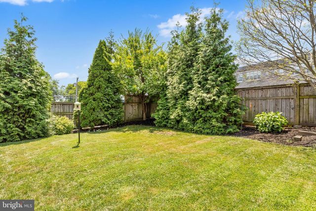 2404 POPLAR RD, Havertown, PA 19083